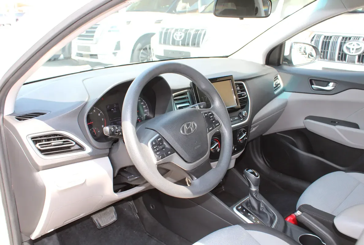 Hyundai Accent 1.5 AMT (160 hp) - 7