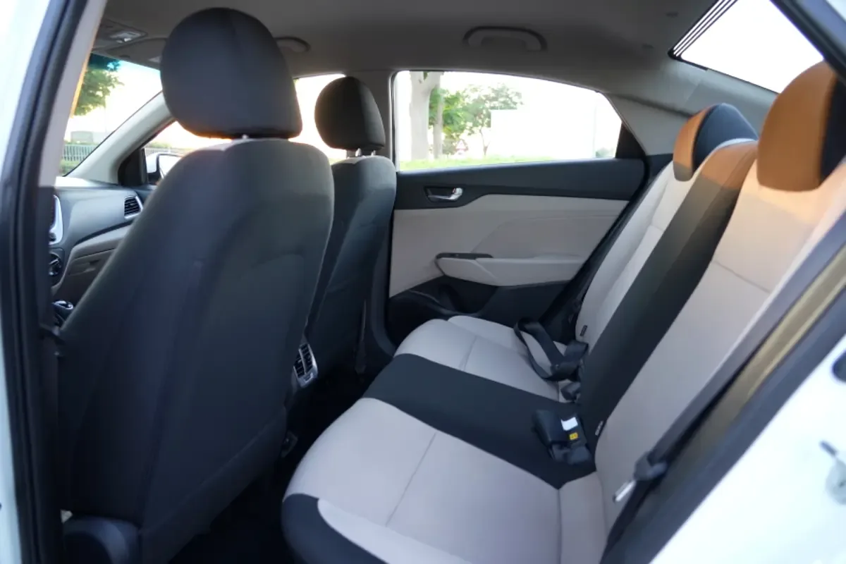Hyundai Accent 1.6 AT (123 hp) - 10