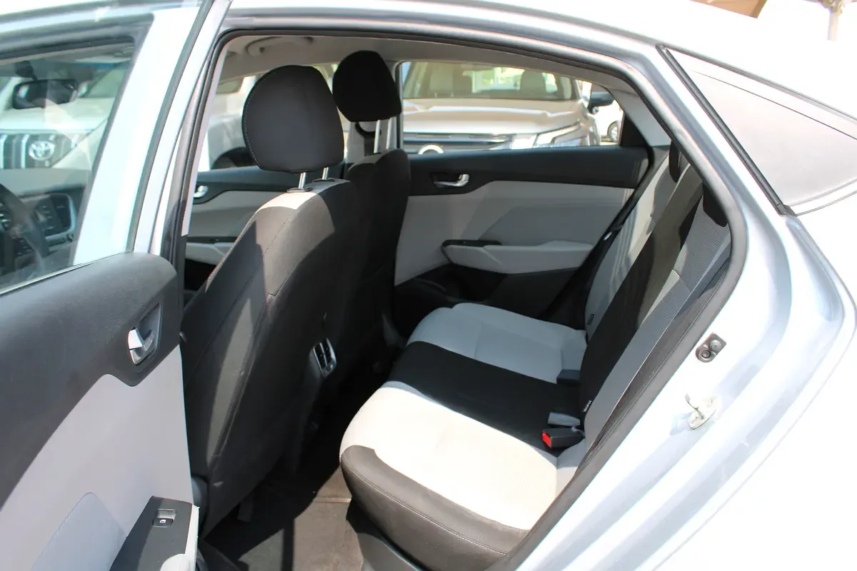 Hyundai Accent 1.6 AT (123 hp) - 9