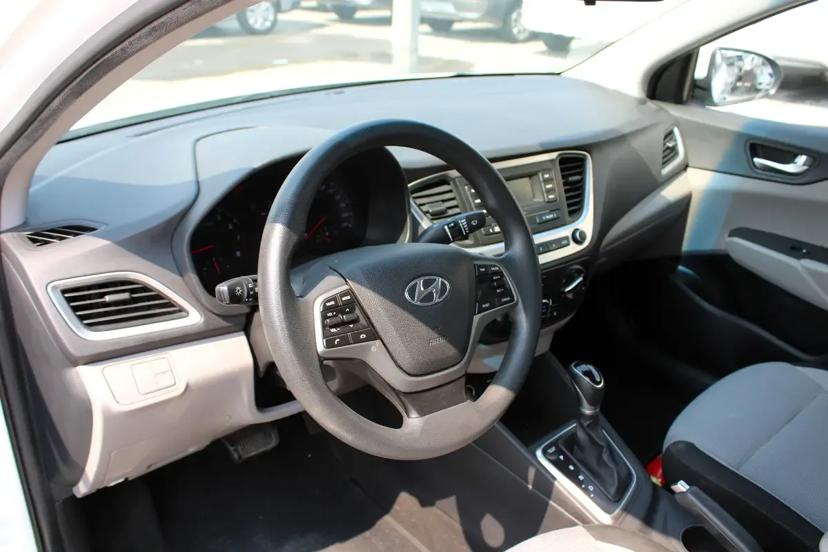 Hyundai Accent 1.6 AT (123 hp) - 7