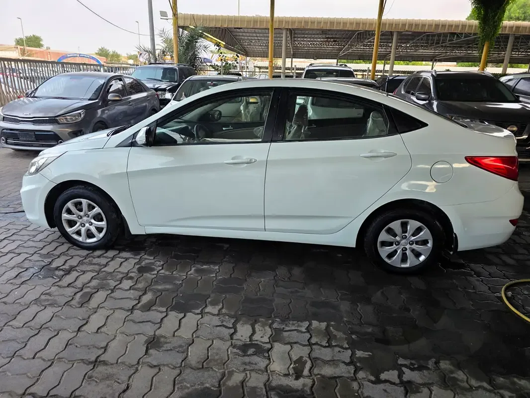 Hyundai Accent 1.6 AT (138 hp) - 3