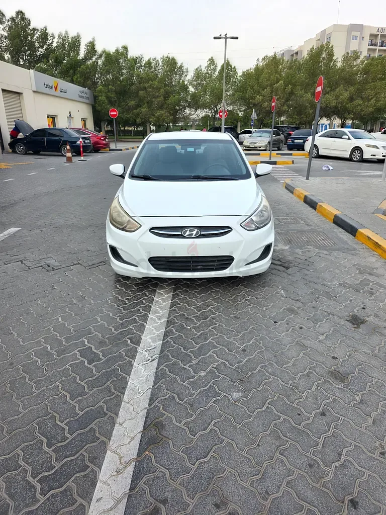 Hyundai Accent 1.6 AT (138 hp) - 3