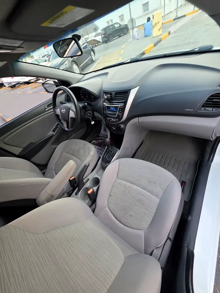Hyundai Accent 1.6 AT (138 hp) - 13