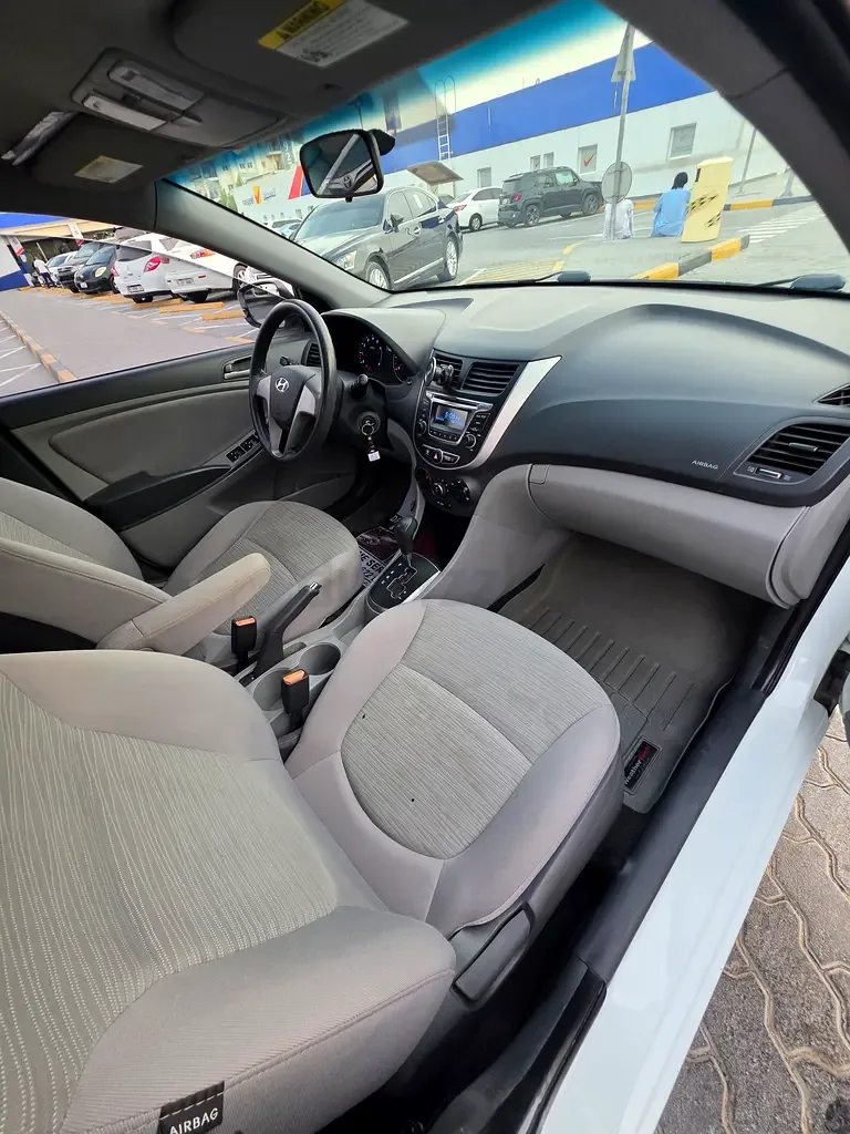 Hyundai Accent 1.6 AT (138 hp) - 14