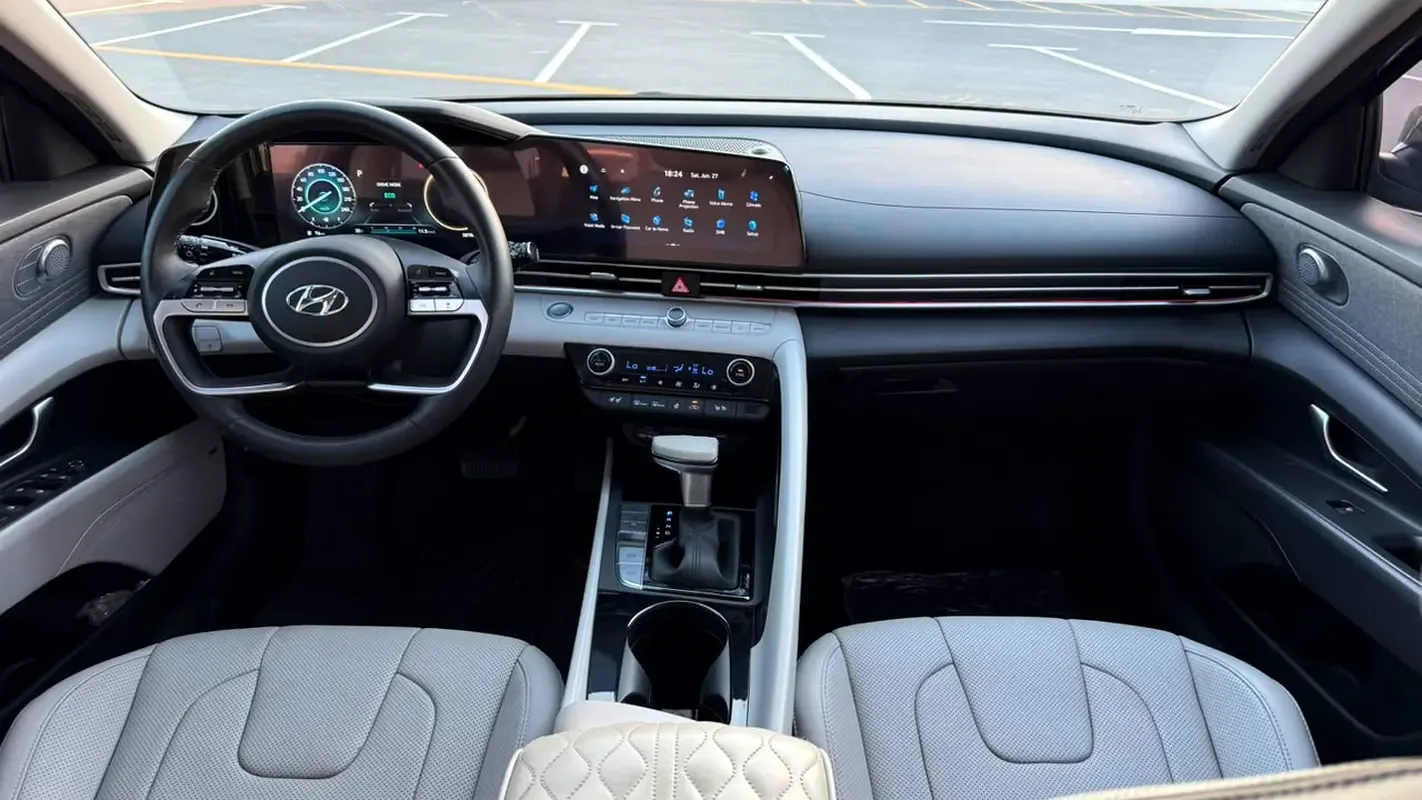 Hyundai Avante 1.6 CVT (123 حصان) - 12