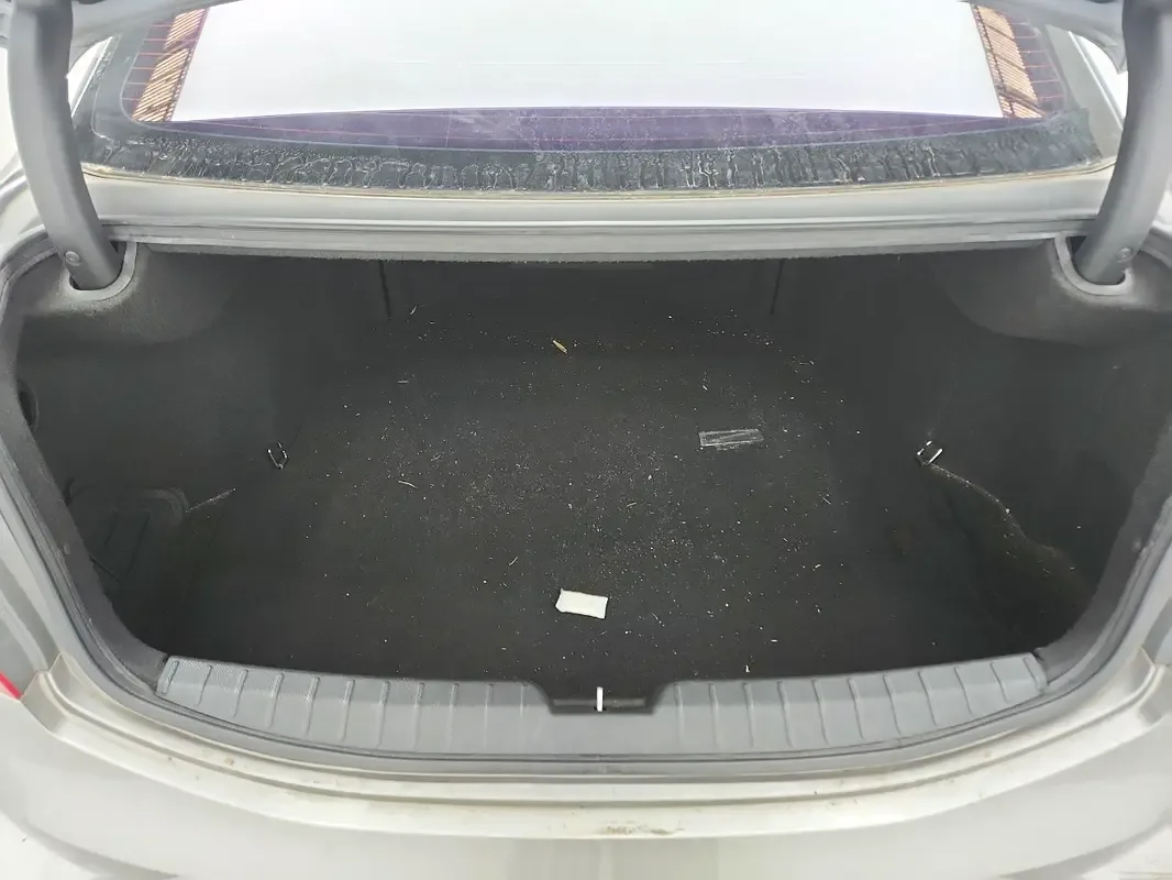 Hyundai Azera 2.4 AT (201 hp) - 17
