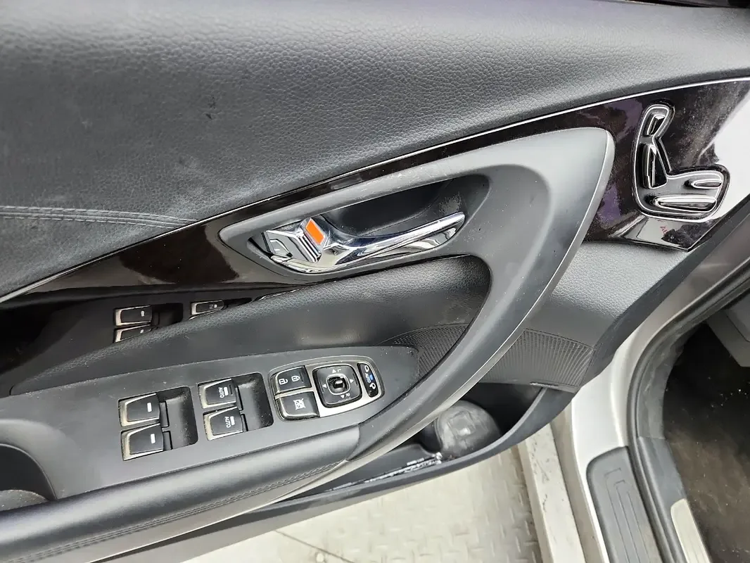 Hyundai Azera 2.4 AT (201 hp) - 20