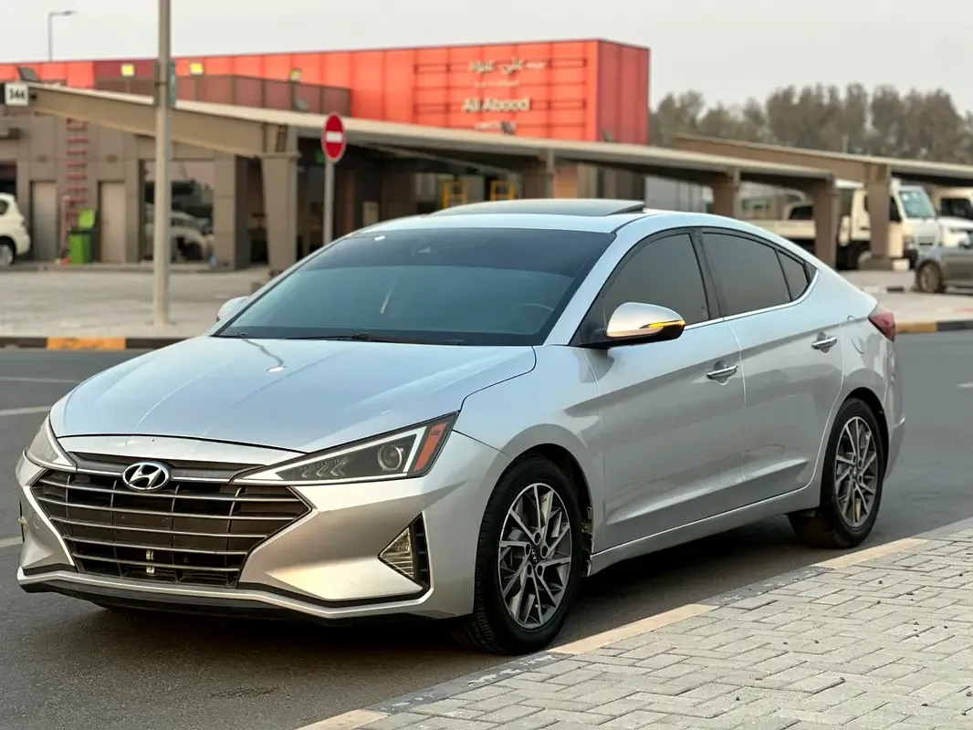 Hyundai Elantra 1.6 AMT (200 hp) - 2