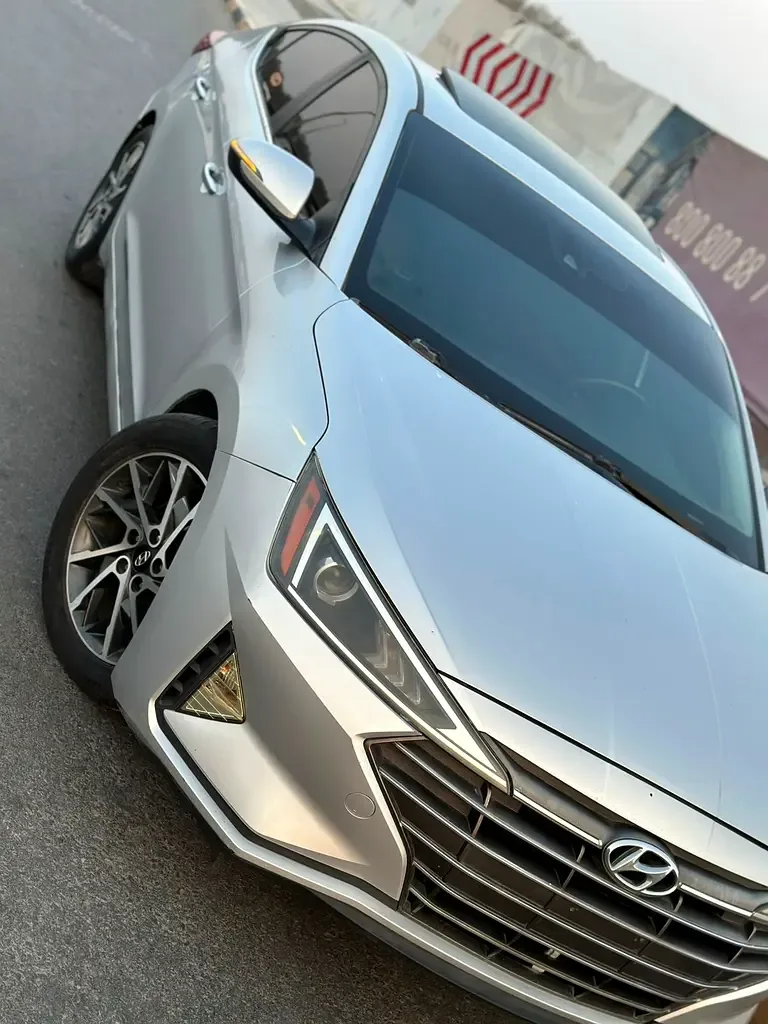 Hyundai Elantra 1.6 AMT (200 hp) - 9