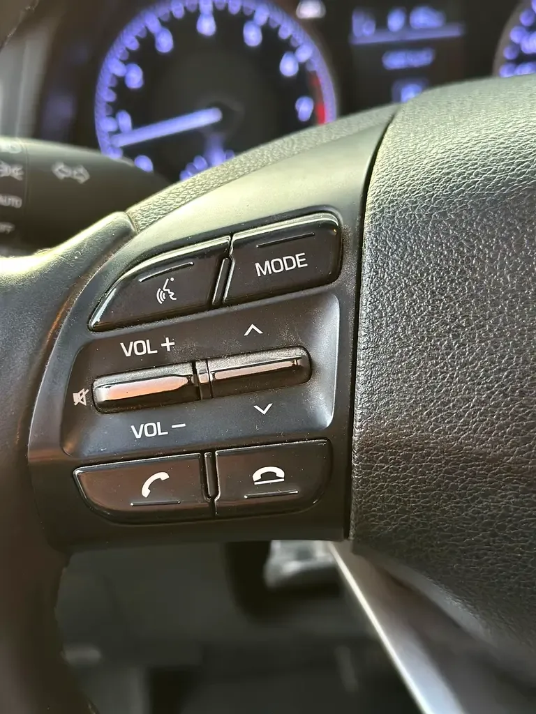 Hyundai Elantra 1.6 AMT (200 hp) - 13