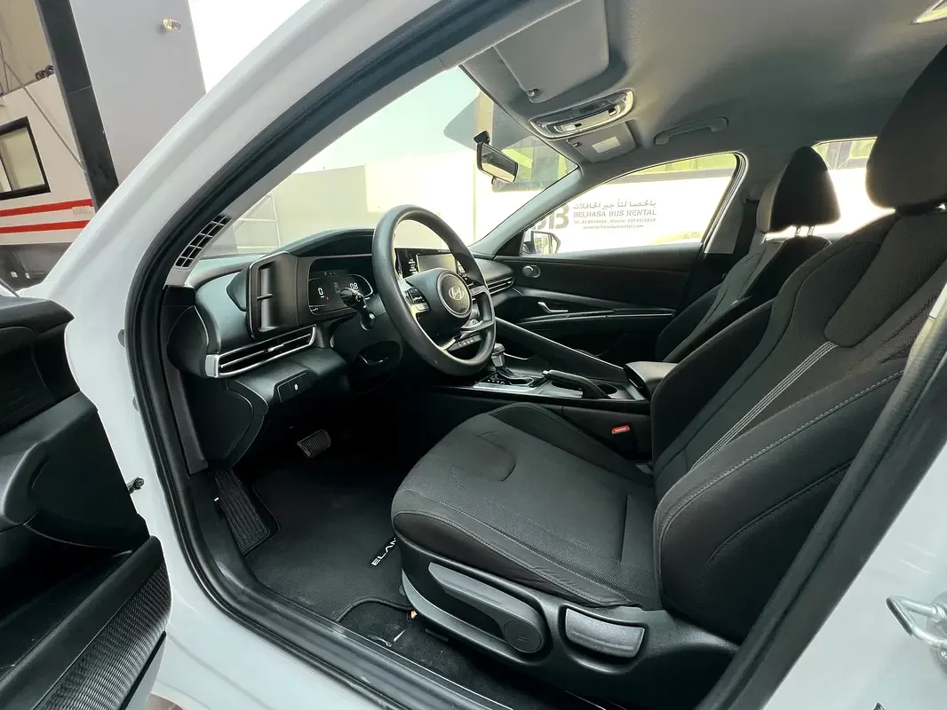 Hyundai Elantra 1.6 AMT (201 hp) - 10