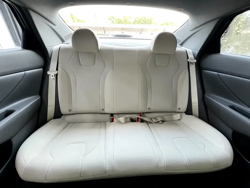Hyundai Elantra 1.6 AMT (201 hp) - 13