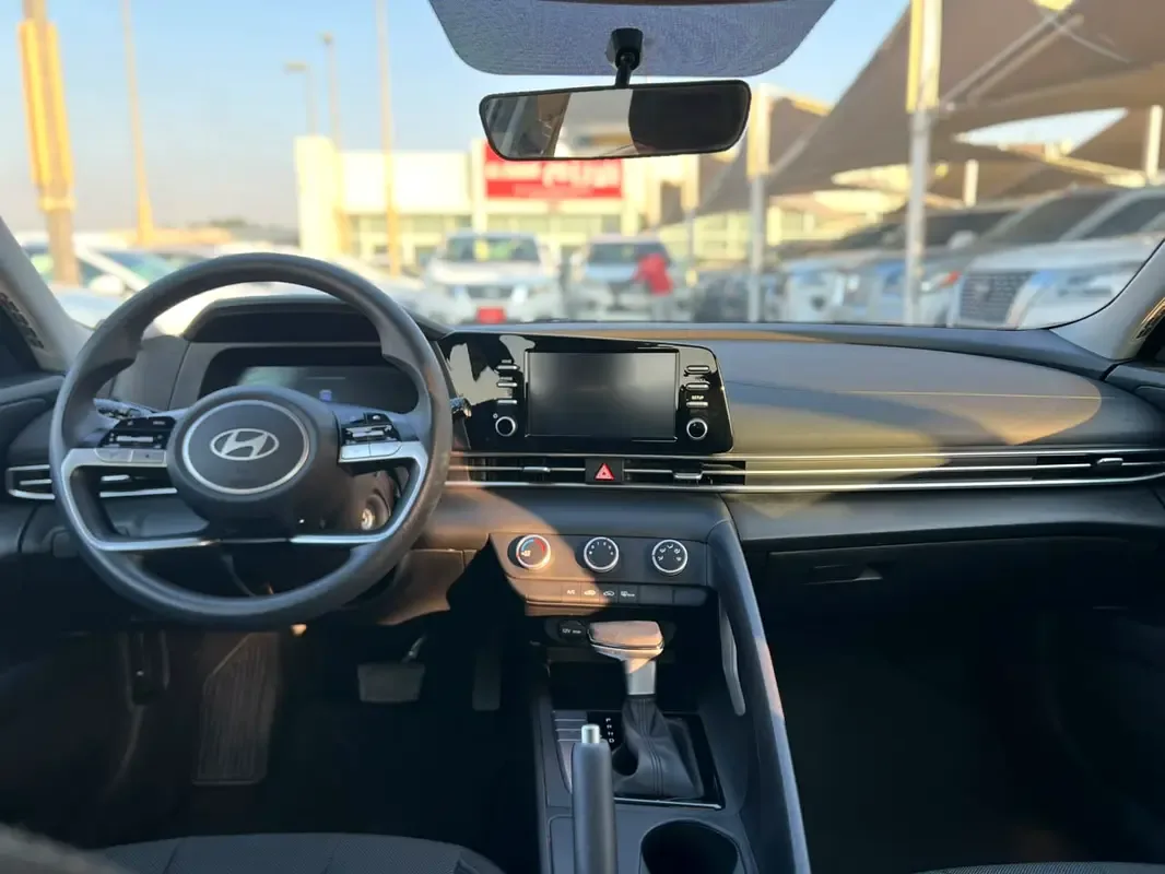 Hyundai Elantra 1.6 AT (127 حصان) - 8