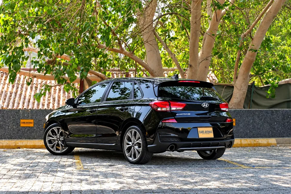 Hyundai Elantra 1.6 MT (204 حصان) - 18