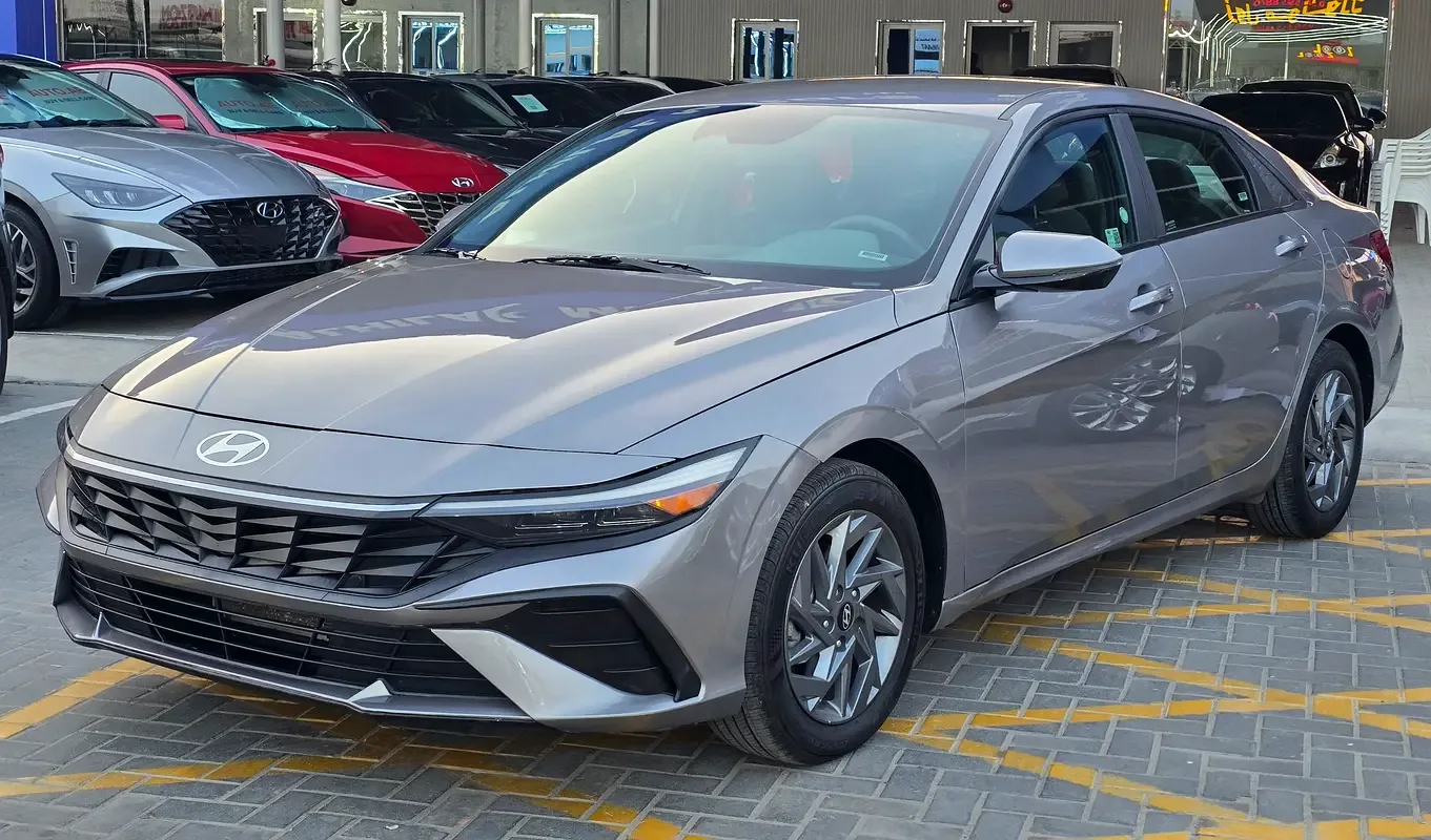 Hyundai Elantra 2.0 CVT (147 hp)