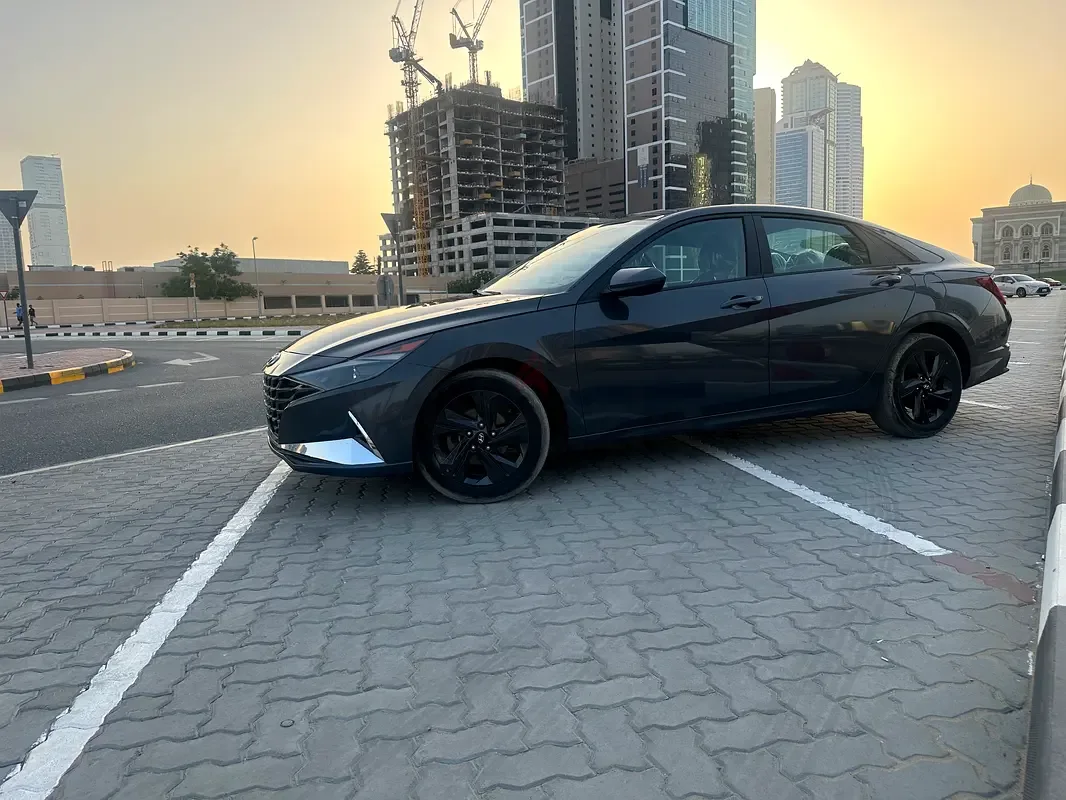 Hyundai Elantra 2.0 CVT (149 hp)