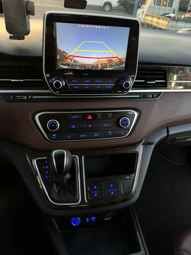 Hyundai Grand Starex 2.5 AT (175 hp) - 7