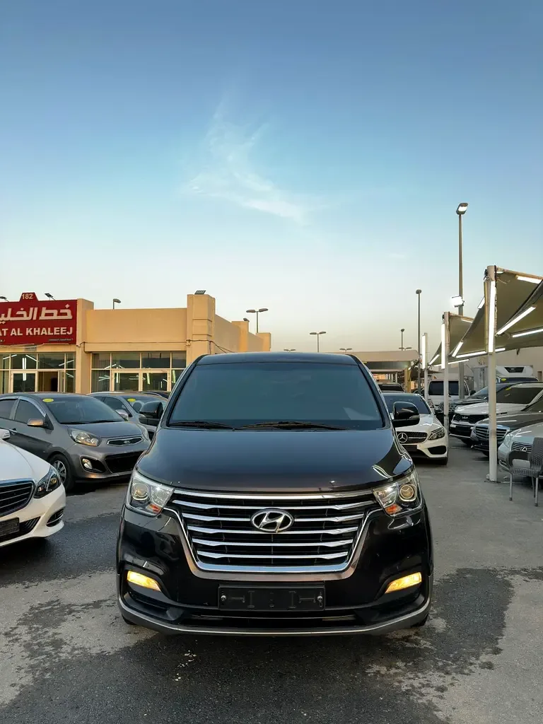 Hyundai Grand Starex 2.5 AT (175 hp) - 13