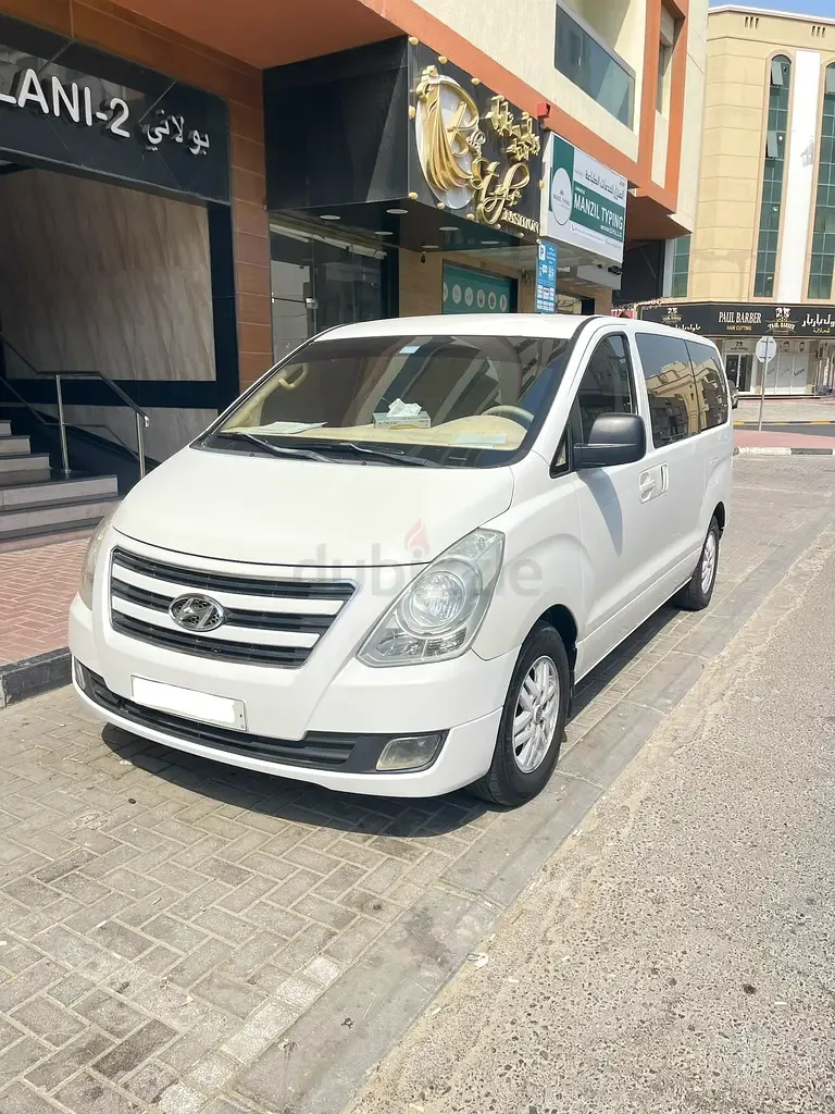 Hyundai H-1 2.4 AT (174 hp)