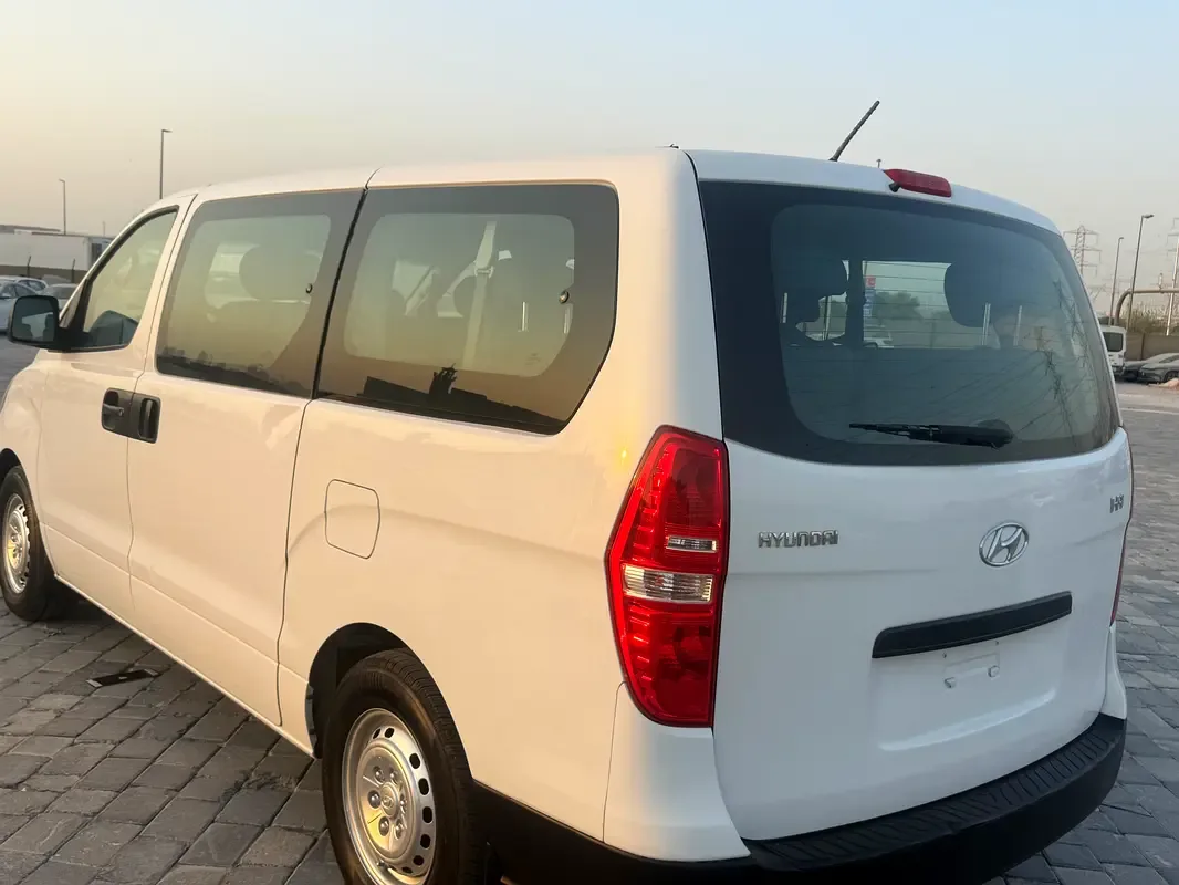 Hyundai H-1 2.4 AT (174 hp) - 4