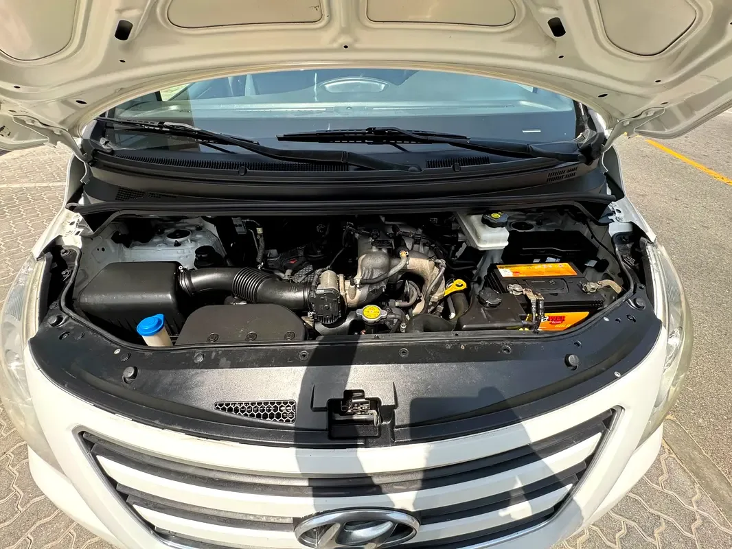 Hyundai H-1 2.4 AT (174 hp) - 10