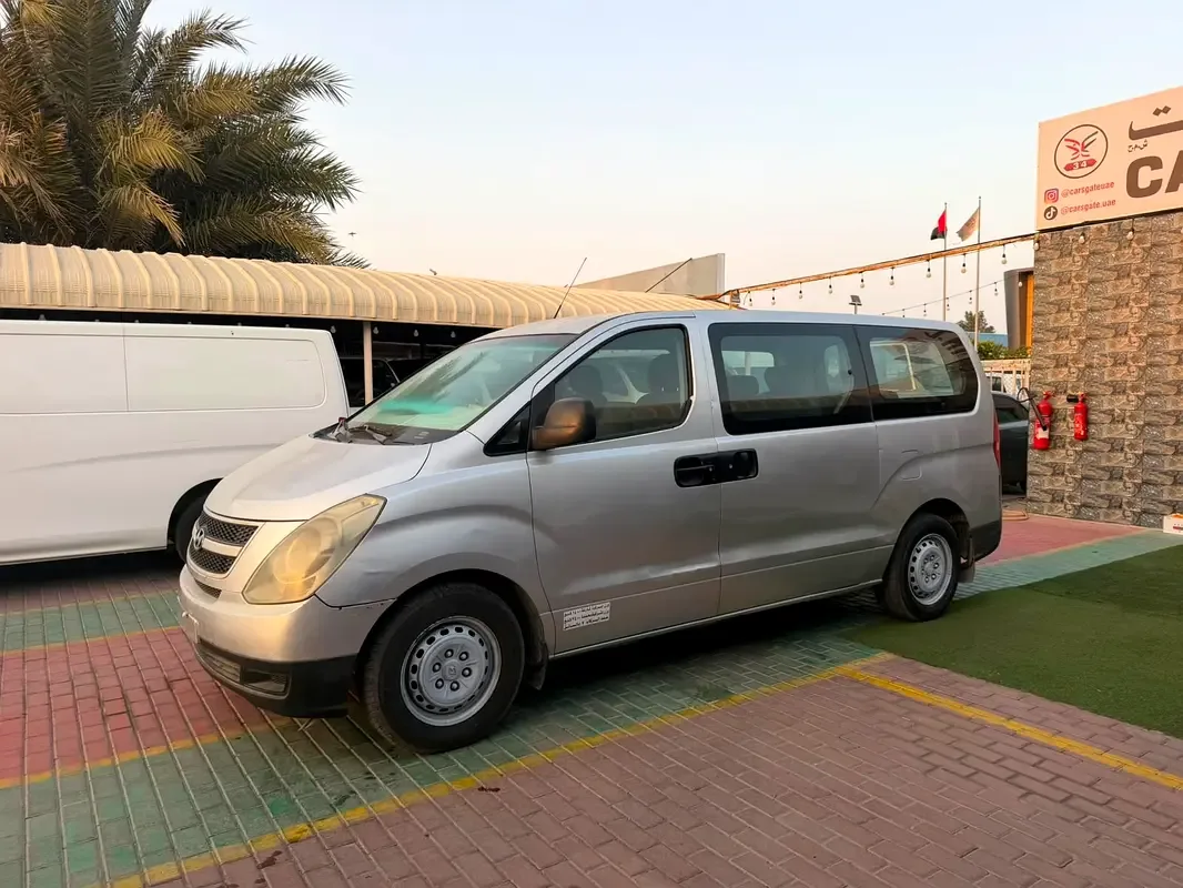 Hyundai H-1 2.4 MT (128 hp)