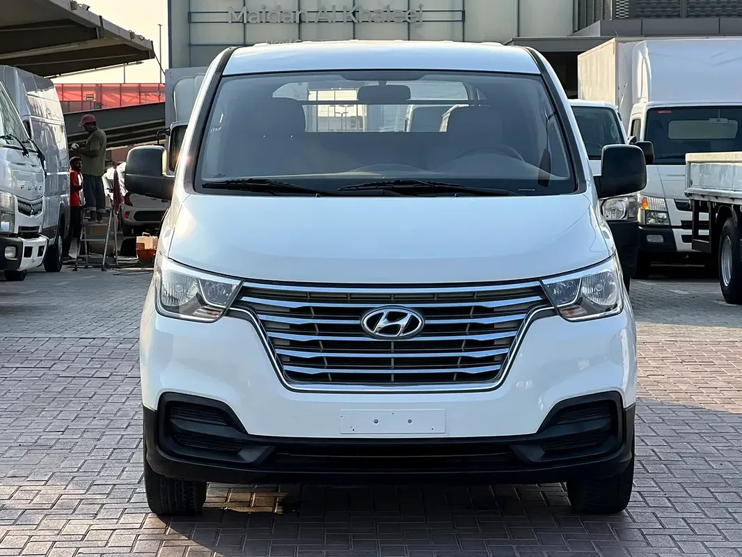 Hyundai H-1 2.4 MT (175 hp) - 2
