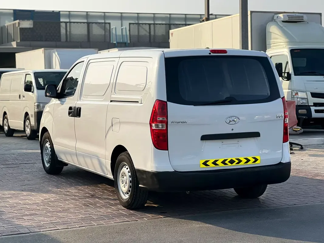 Hyundai H-1 2.4 MT (175 hp) - 4