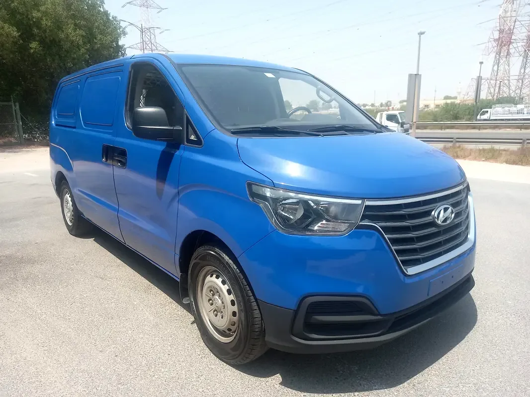 Hyundai H-1 2.4 MT (175 hp) - 2