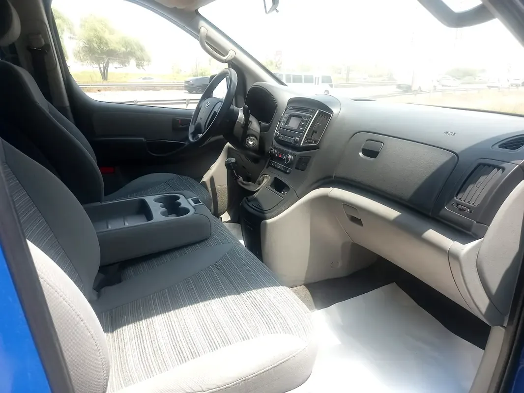 Hyundai H-1 2.4 MT (175 hp) - 11