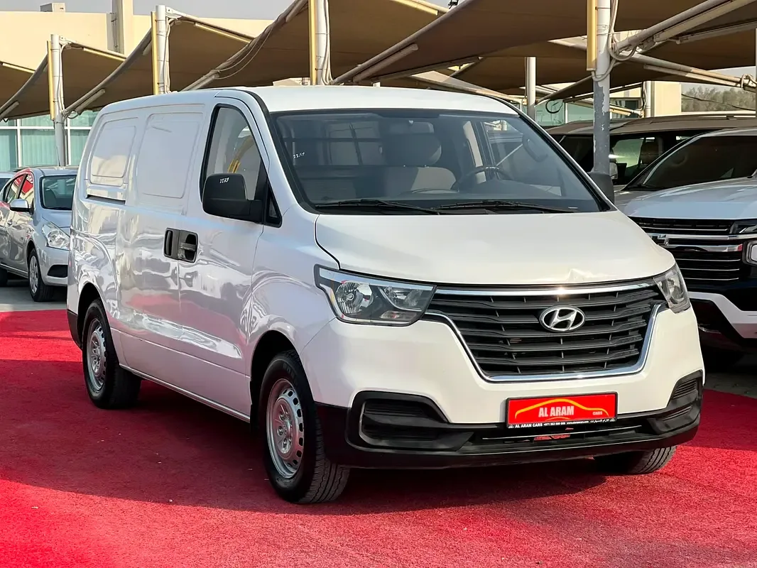 Hyundai H-1 2.4 MT (175 hp)