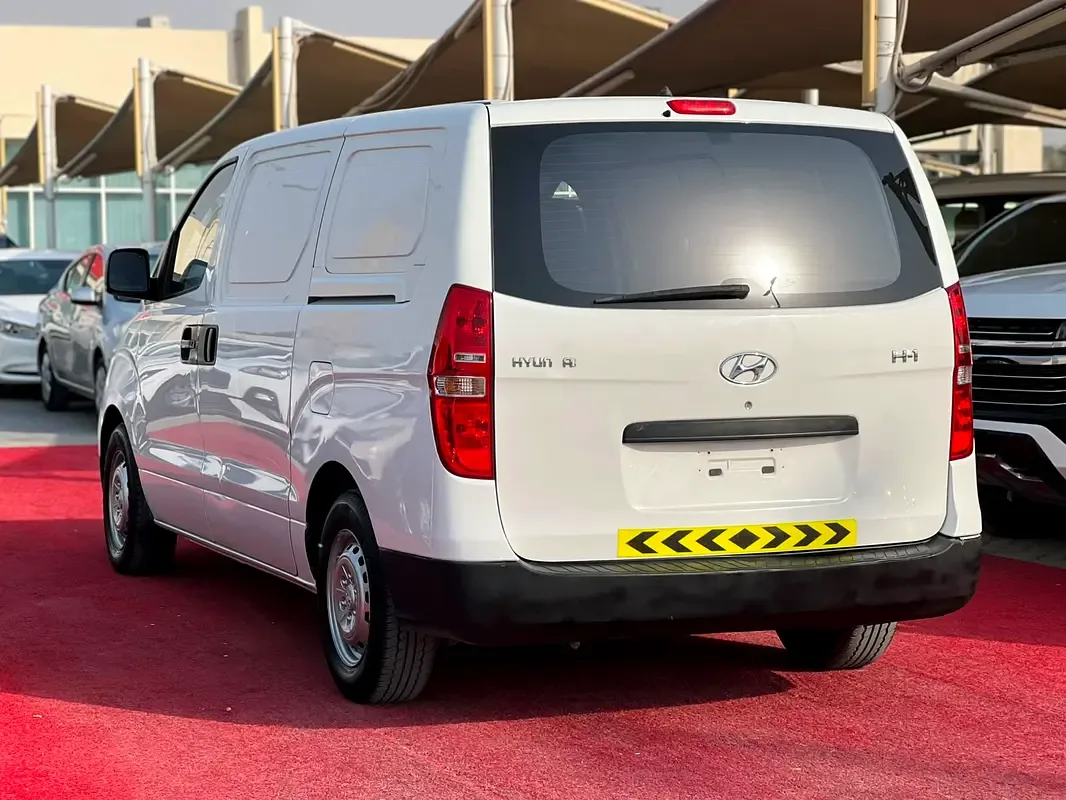 Hyundai H-1 2.4 MT (175 حصان) - 4