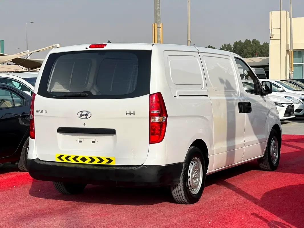 Hyundai H-1 2.4 MT (175 حصان) - 6