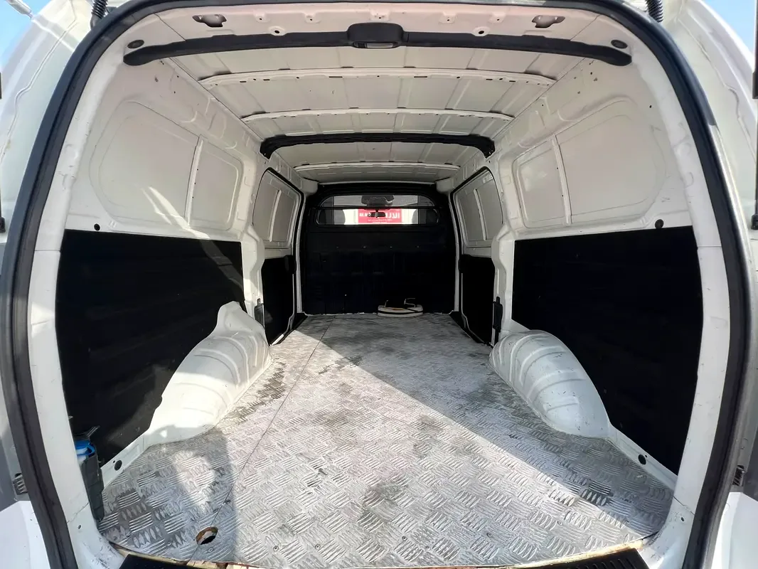 Hyundai H-1 2.4 MT (175 حصان) - 12