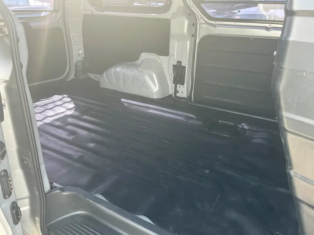 Hyundai H-1 2.5 AT (170 hp) - 10