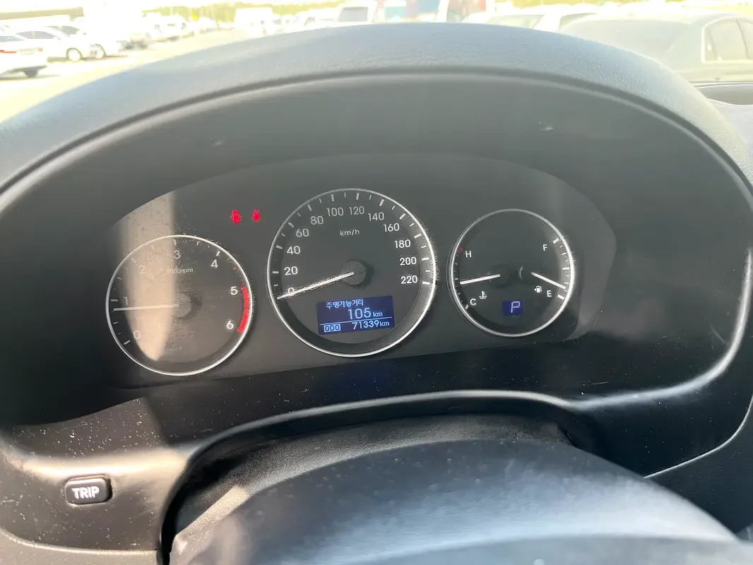 Hyundai H-1 2.5 AT (170 hp) - 12
