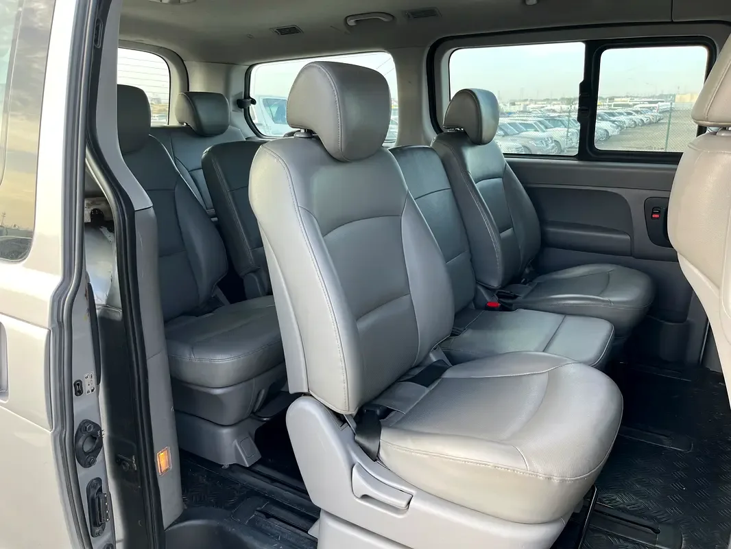 Hyundai H-1 2.5 AT (170 حصان) - 6