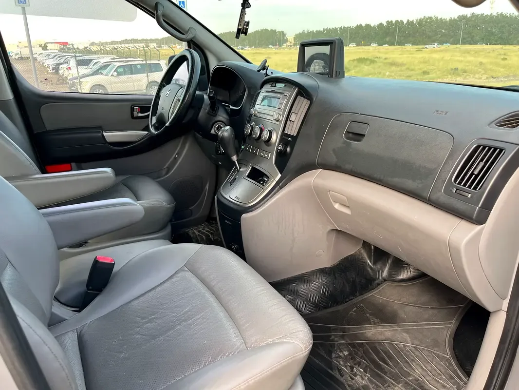 Hyundai H-1 2.5 AT (170 حصان) - 9