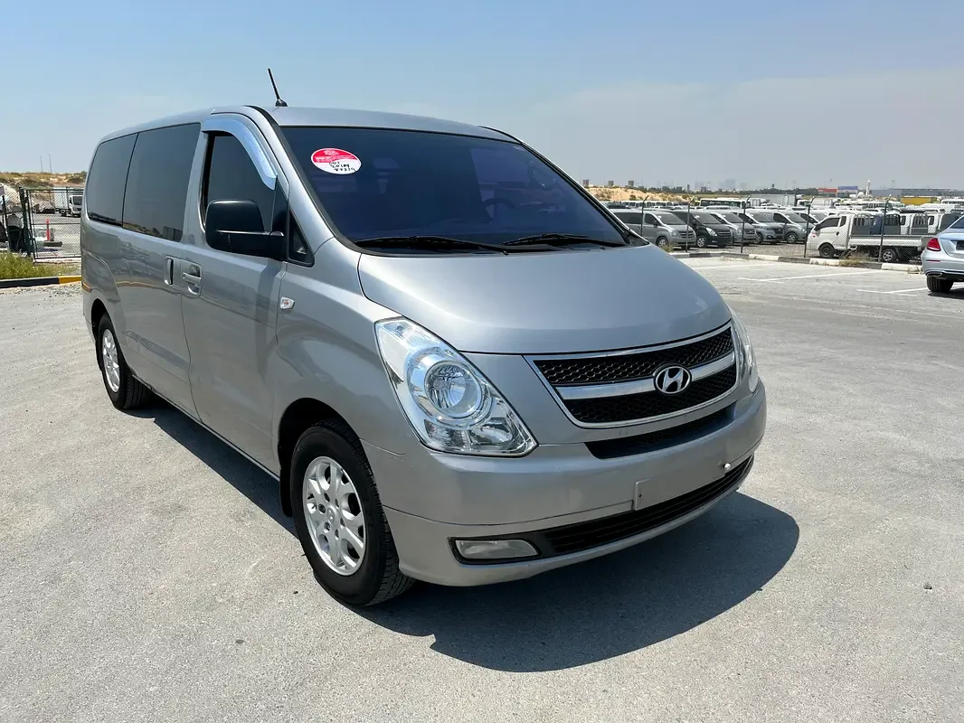 Hyundai H-1 2.5 AT (170 hp)