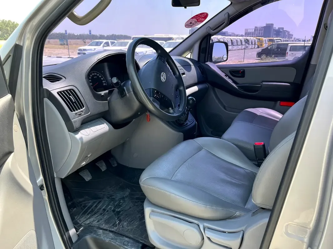 Hyundai H-1 2.5 AT (170 hp) - 6