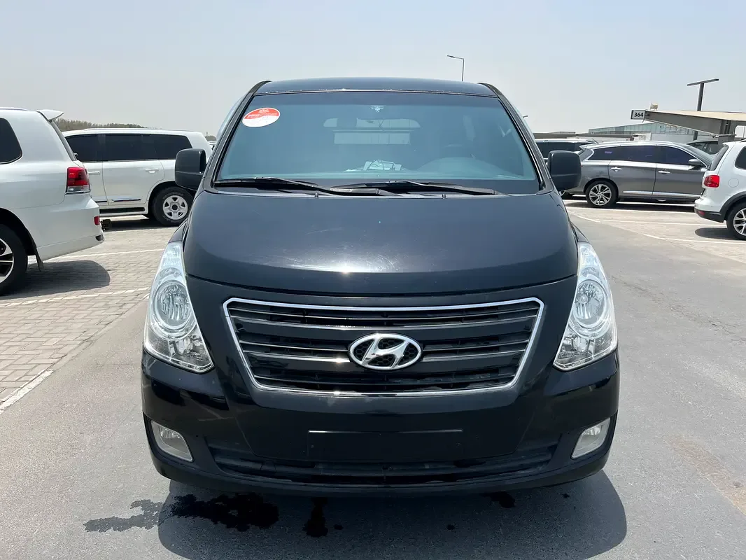 Hyundai H-1 2.5 AT (170 حصان) - 2