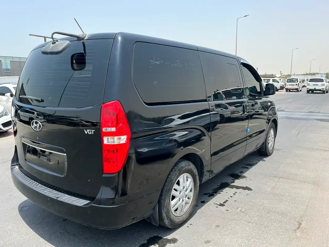 Hyundai H-1 2.5 AT (170 حصان) - 5
