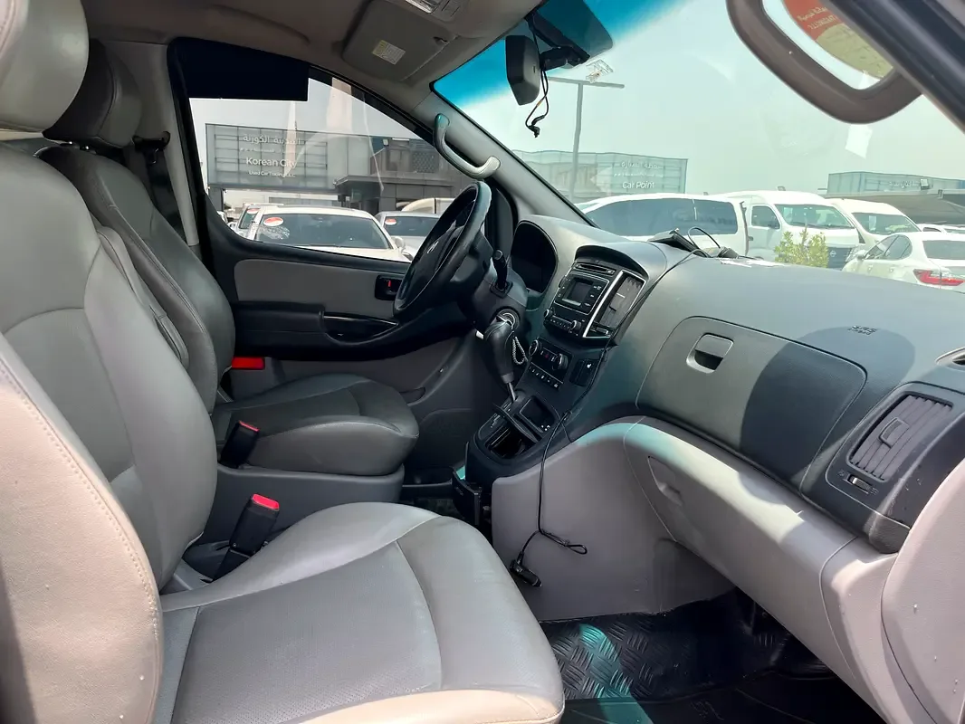 Hyundai H-1 2.5 AT (170 حصان) - 8