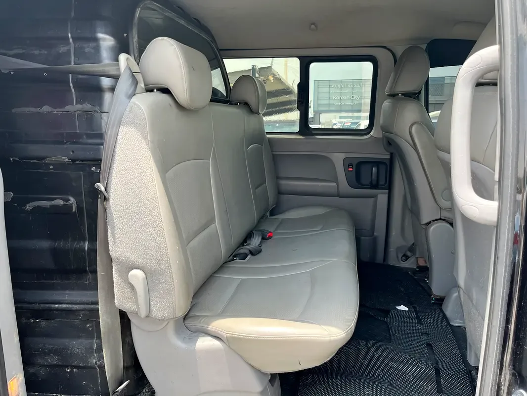 Hyundai H-1 2.5 AT (170 حصان) - 10