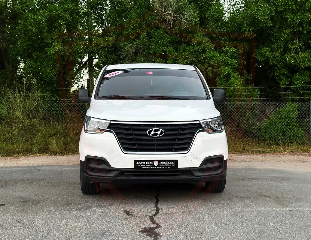 Hyundai H-1 2.5 AT (170 hp) - 2