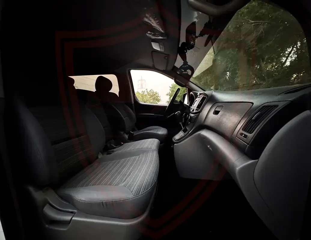 Hyundai H-1 2.5 AT (170 hp) - 10