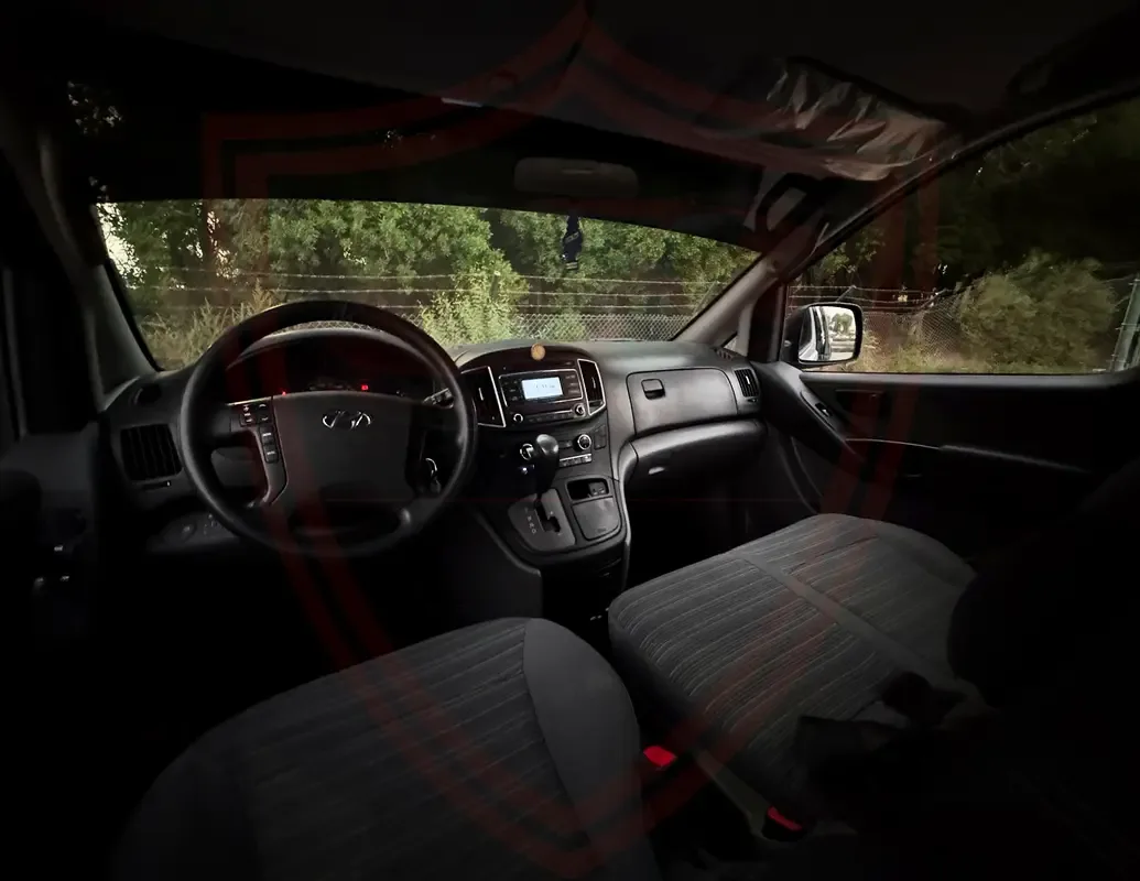Hyundai H-1 2.5 AT (170 hp) - 12