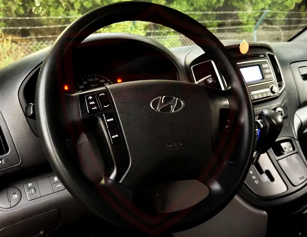 Hyundai H-1 2.5 AT (170 hp) - 13