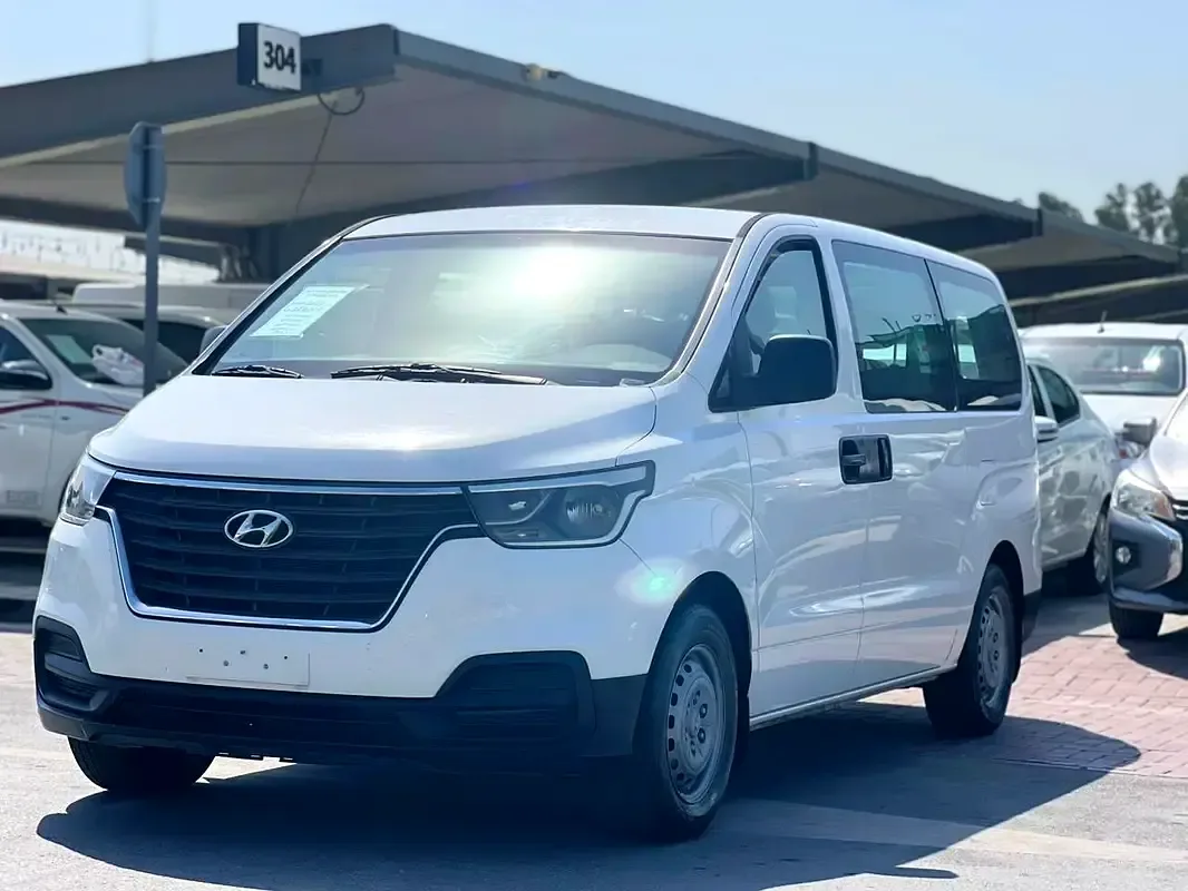 Hyundai H-1 2.5 AT RWD (170 hp) - 3