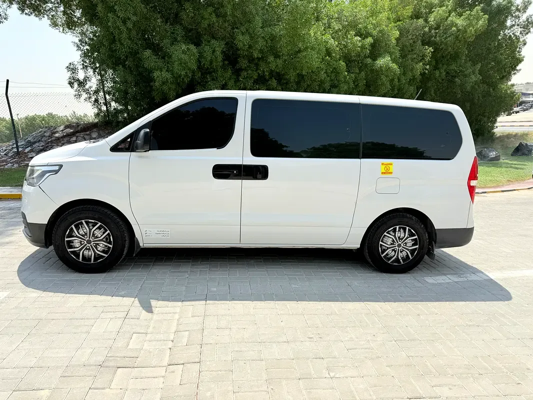Hyundai H-1 2.5 AT RWD (170 حصان) - 4